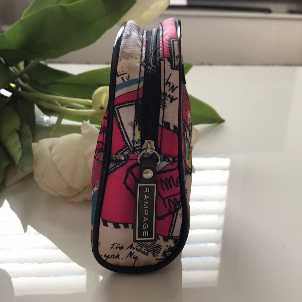 Cosmetic bags - Picture 5 of 6